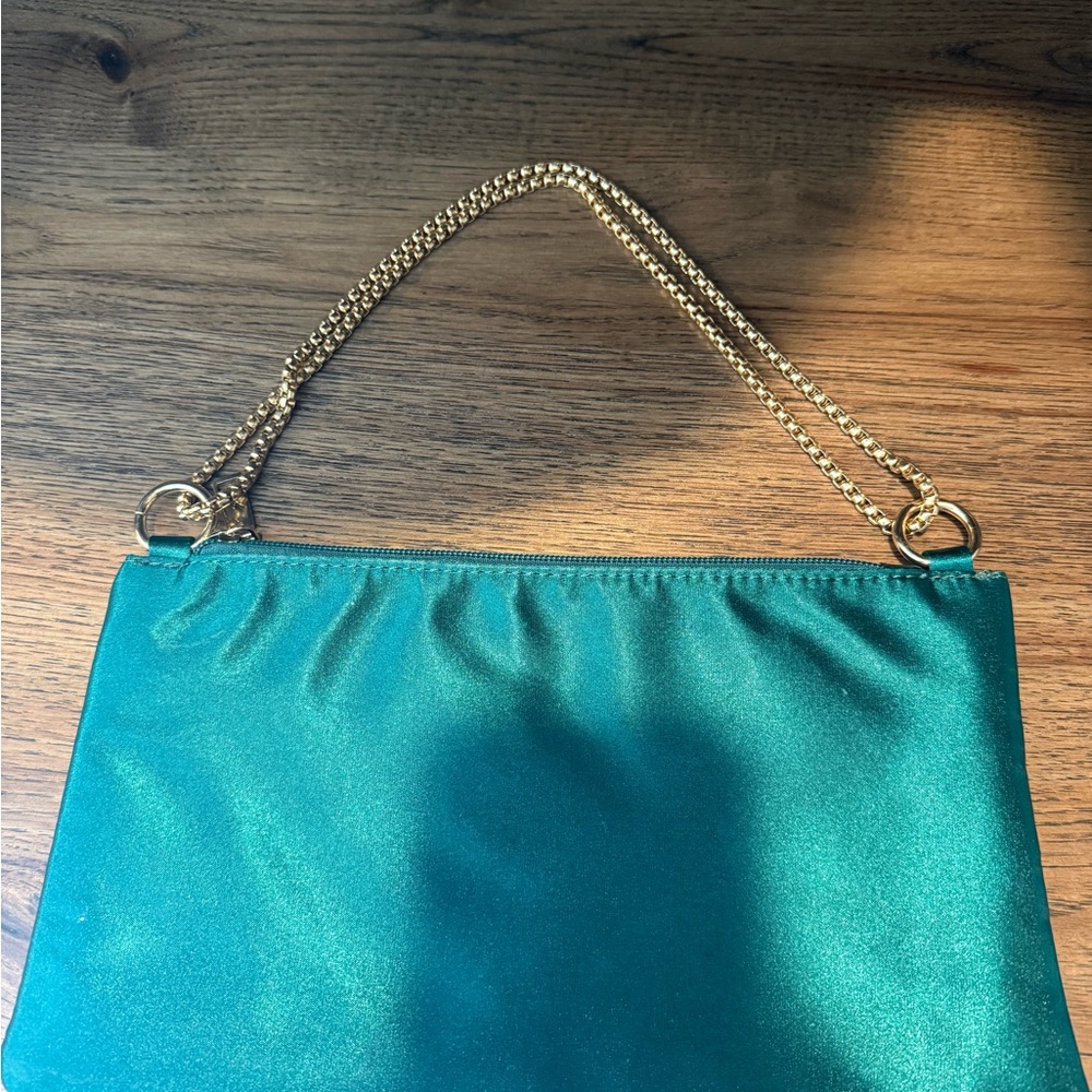 Elegant Green Satin Clutch with Gold Chain